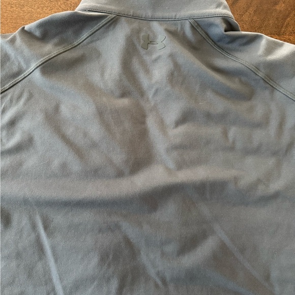 Under armor Men's Gray Vest - Picture 8 of 8